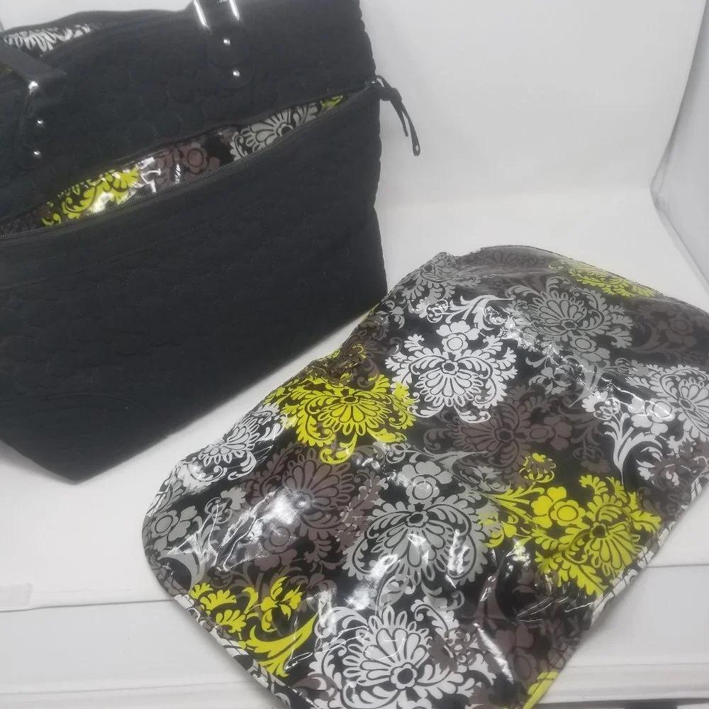 Vera Bradley Ultimate Baby Quilted Performance Twill Black Diaper Bag Change Pad
